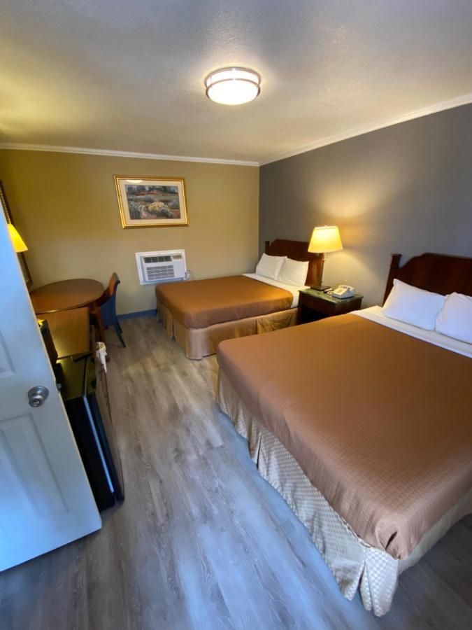 Travel Inn Snyder Kültér fotó