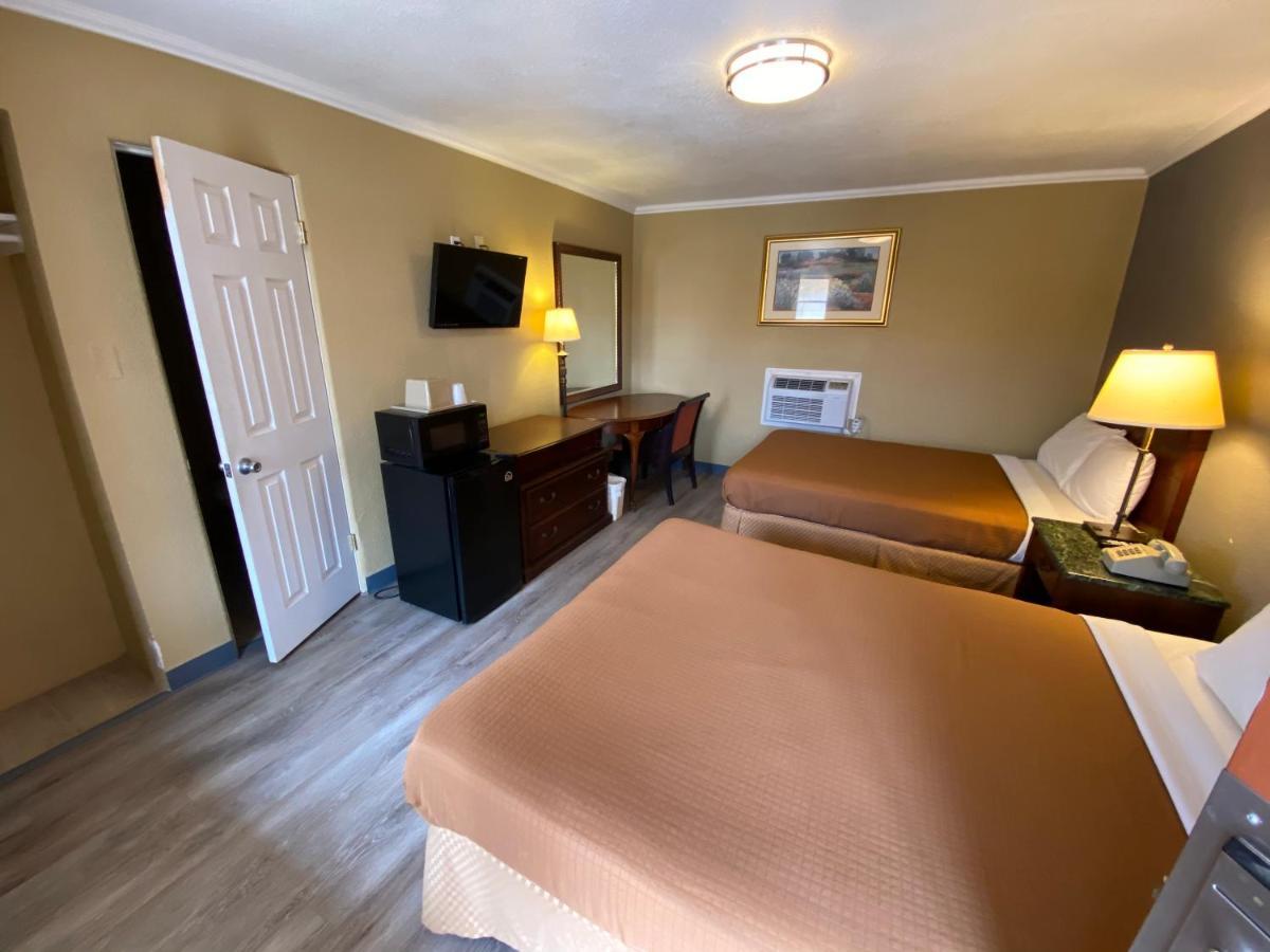 Travel Inn Snyder Kültér fotó